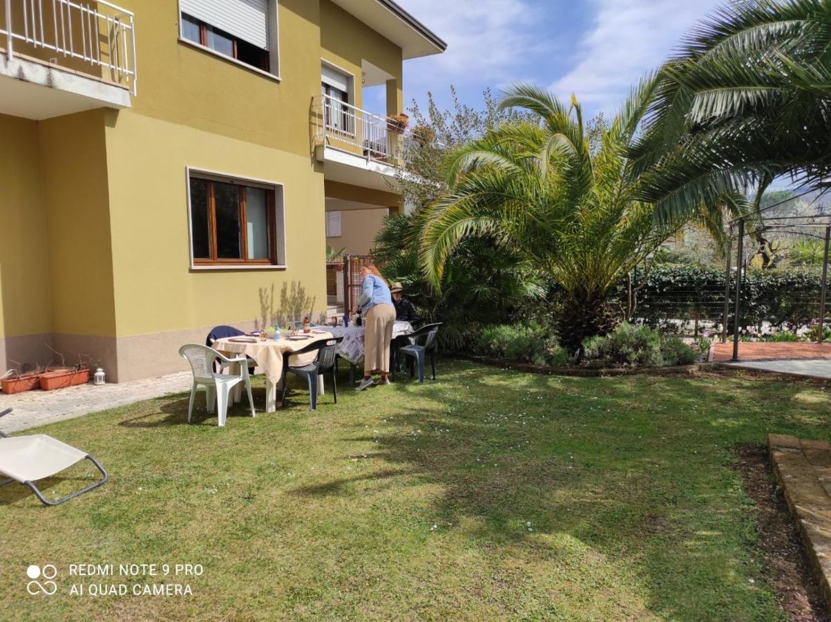 Villa Citrus ริวาเดลการ์ดา ภายนอก รูปภาพ